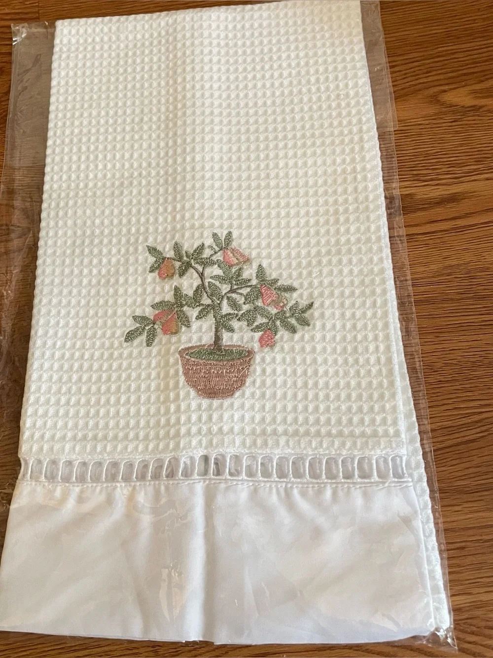 Jacaranda Living Guest Towel Ladder Lace Embroidered Botanical S. Africa New